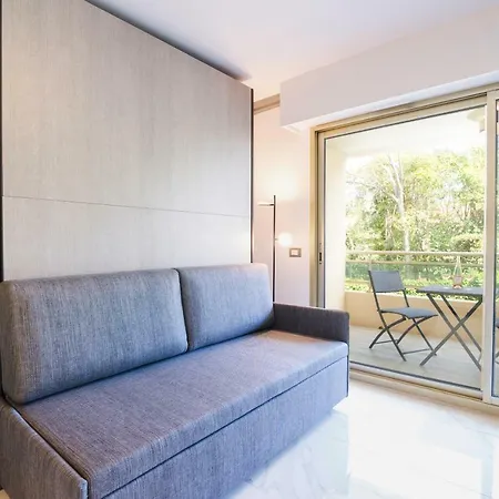 Elegant Studio With Air Conditioning Cannes